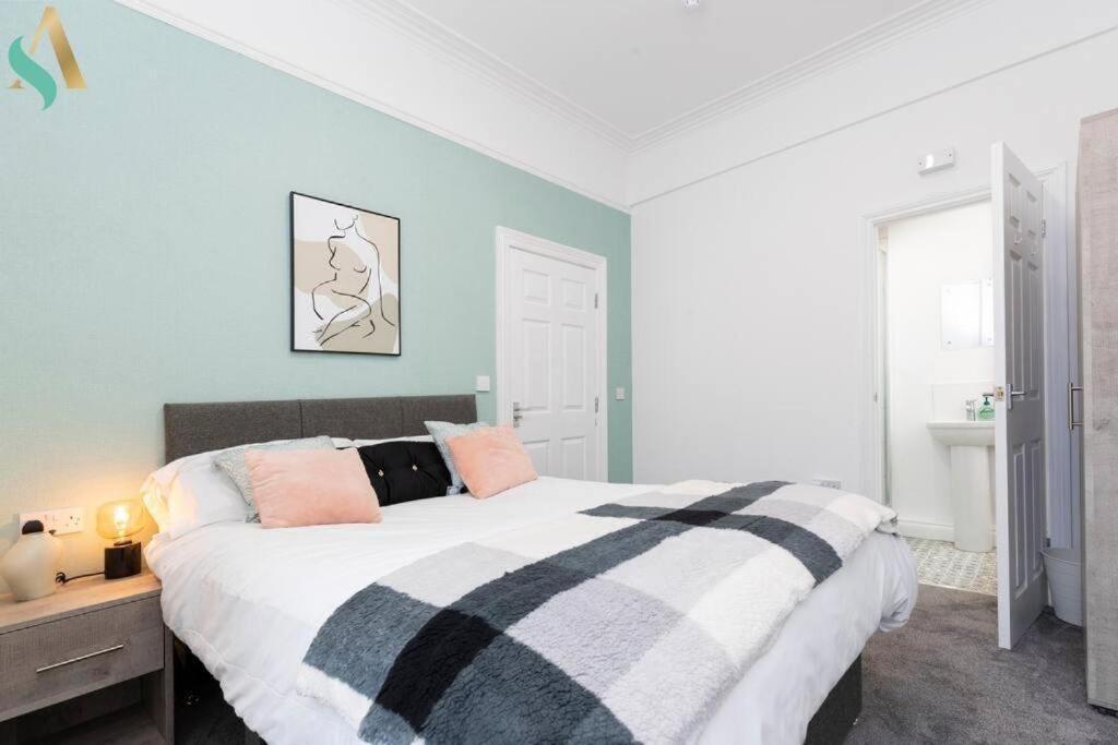 5 Double Bedrooms With Ensuites - Teesside House Tsac Redcar Exteriér fotografie