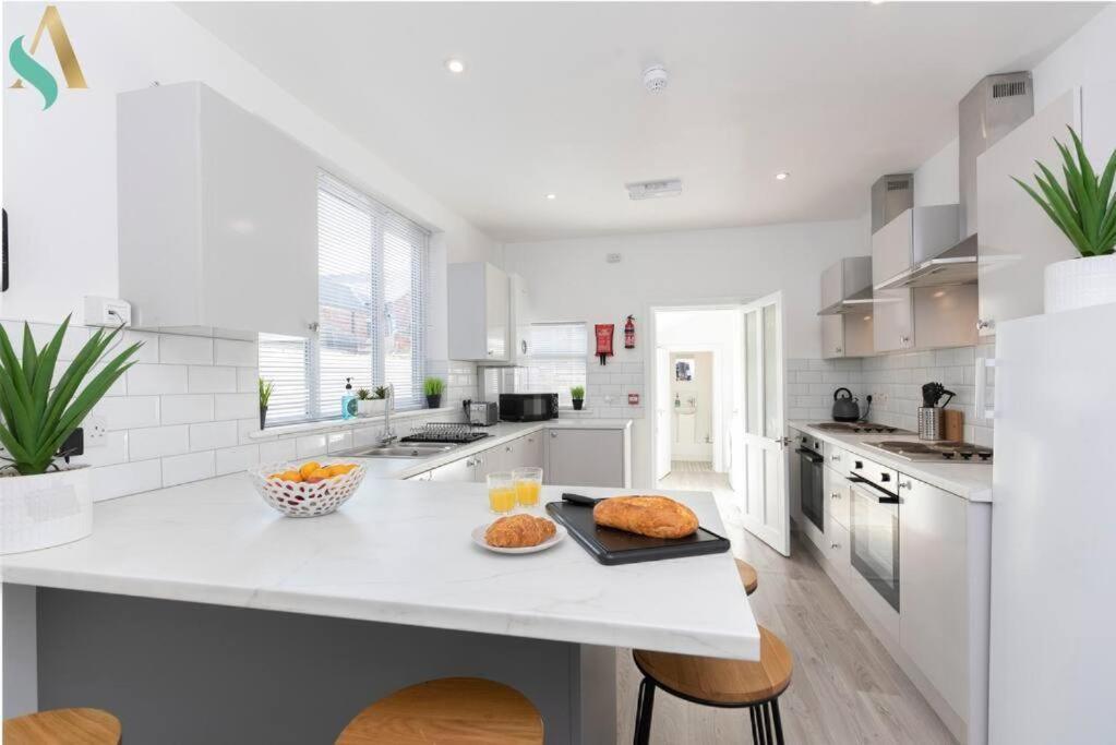 5 Double Bedrooms With Ensuites - Teesside House Tsac Redcar Exteriér fotografie